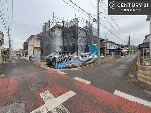 周辺環境や、お客様のご希望に合った物件も一緒にご案内を致します。住宅ローンアドバイザーによるご相談も承ります。当社はお問い合わせに即対応します!お待たせしません!