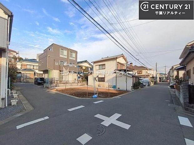 周辺環境や、お客様のご希望に合った物件も一緒にご案内を致します。住宅ローンアドバイザーによるご相談も承ります。当社はお問い合わせに即対応します!お待たせしません!