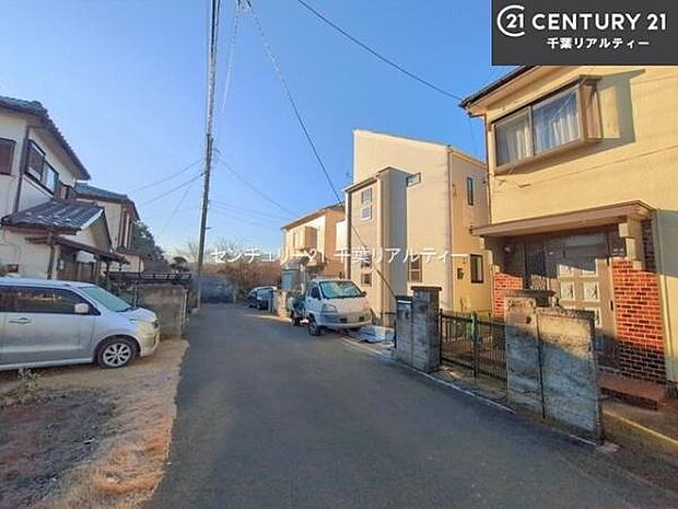 周辺環境や、お客様のご希望に合った物件も一緒にご案内を致します。住宅ローンアドバイザーによるご相談も承ります。当社はお問い合わせに即対応します!お待たせしません!