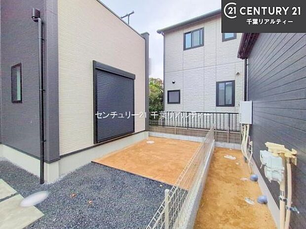 陽当たり良好なお庭です!晴れた日には青い空を見渡せる開放的な時間を楽しめます。