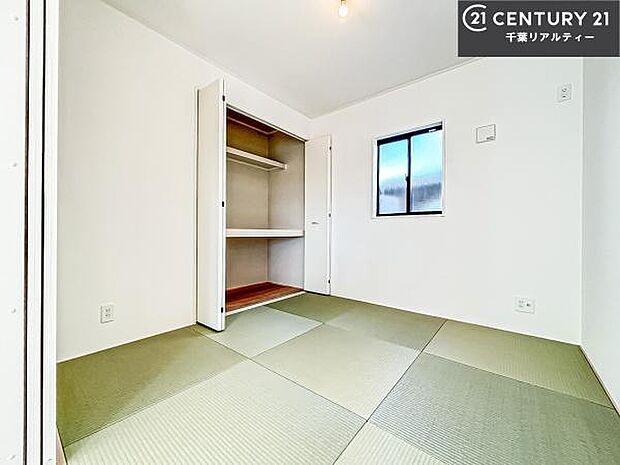 日本人の心感じる「和」の空間。井草の香り漂う空間は癒しのひと時を演出してくれます!リラックス効果があるので快適に過ごせそうです。