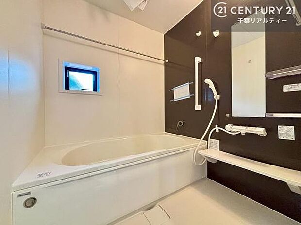 追い炊き付き！いつでも暖かい湯船に浸かれるのでお仕事帰りが遅いお父さんも暖かい湯船にすぐに疲れます！