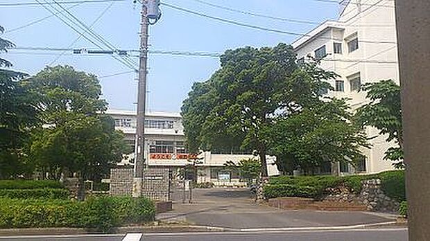 習志野市立袖ケ浦西小学校まで144m