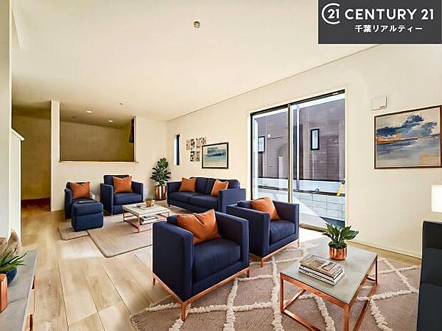 家具はCGパースです。優しい陽だまりがリビングを包んでくれて居心地の良い空間を演出してくれます！自然と家族が集い会話が増える心地よい空間！