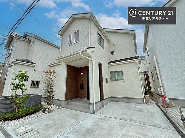 周辺環境や、お客様のご希望に合った物件も一緒にご案内を致します。住宅ローンアドバイザーによるご相談も承ります。当社はお問い合わせに即対応します！お待たせしません！