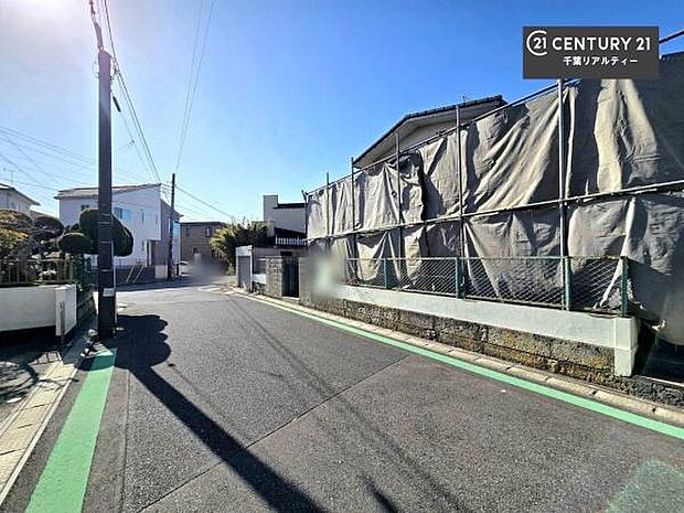 周辺環境や、お客様のご希望に合った物件も一緒にご案内を致します。住宅ローンアドバイザーによるご相談も承ります。当社はお問い合わせに即対応します！お待たせしません！