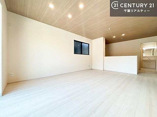 心地良いリビングは家族が自然と集まります。家族団欒の時間が増えそうです。ご家族と、より一層充実した時間を過ごせそうですね。