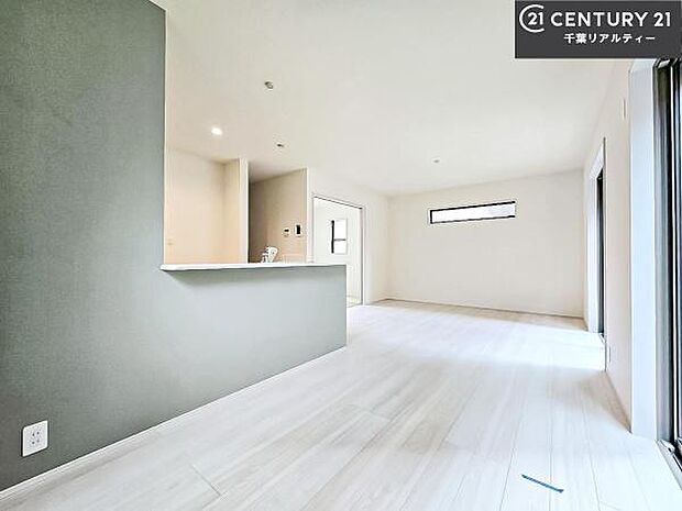 心地良いリビングは家族が自然と集まります。家族団欒の時間が増えそうです。ご家族と、より一層充実した時間を過ごせそうですね。