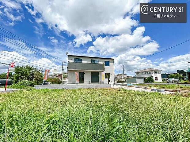 周辺環境や、お客様のご希望に合った物件も一緒にご案内を致します。住宅ローンアドバイザーによるご相談も承ります。当社はお問い合わせに即対応します！お待たせしません！