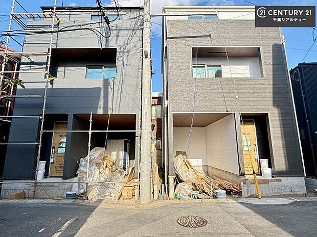 只今建築中でございます！随時写真を更新していきますのでお楽しみに！