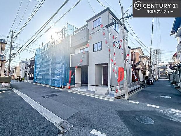 周辺環境や、お客様のご希望に合った物件も一緒にご案内を致します。住宅ローンアドバイザーによるご相談も承ります。当社はお問い合わせに即対応します！お待たせしません！