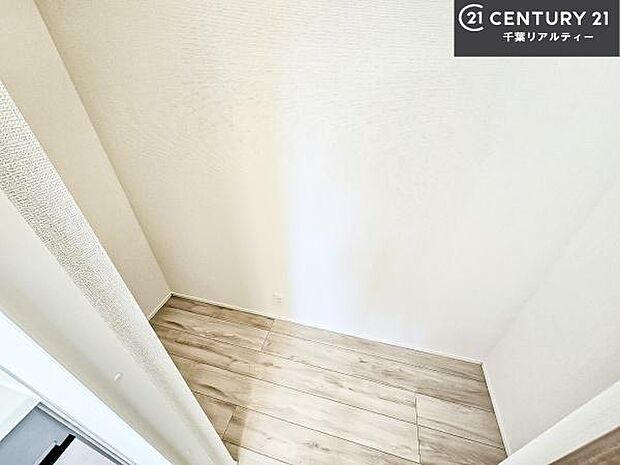 パントリー付き！手を止めず取り出しが出来る作業がしやすい快適な動線です！手際よく料理が作れて毎日捗りそうですね！