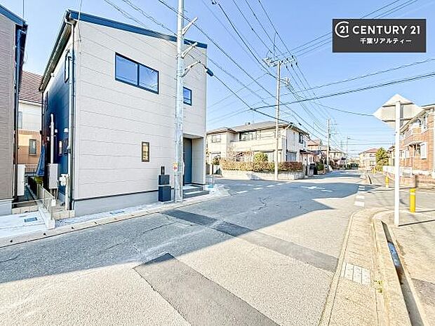 気になるお子様の学校までの道のりや駅までのルート、お買い物の場所などもご一緒にご案内いたします！