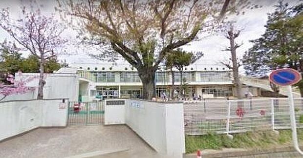 高津南保育園まで985m