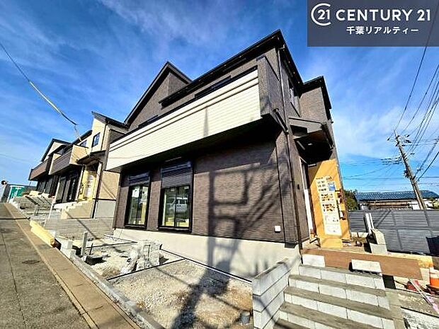 本物件にご興味をお持ちいただけましたら、どうぞお気軽にお問い合わせください。担当スタッフが、丁寧にご案内いたします。