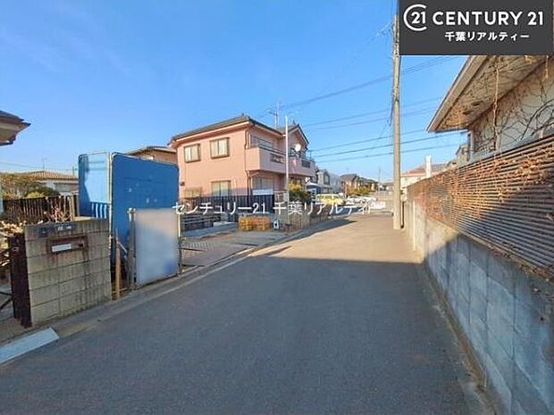 周辺環境や、お客様のご希望に合った物件も一緒にご案内を致します。住宅ローンアドバイザーによるご相談も承ります。当社はお問い合わせに即対応します！お待たせしません！