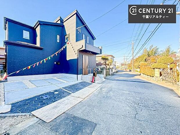 周辺環境や、お客様のご希望に合った物件も一緒にご案内を致します。住宅ローンアドバイザーによるご相談も承ります。当社はお問い合わせに即対応します！お待たせしません！