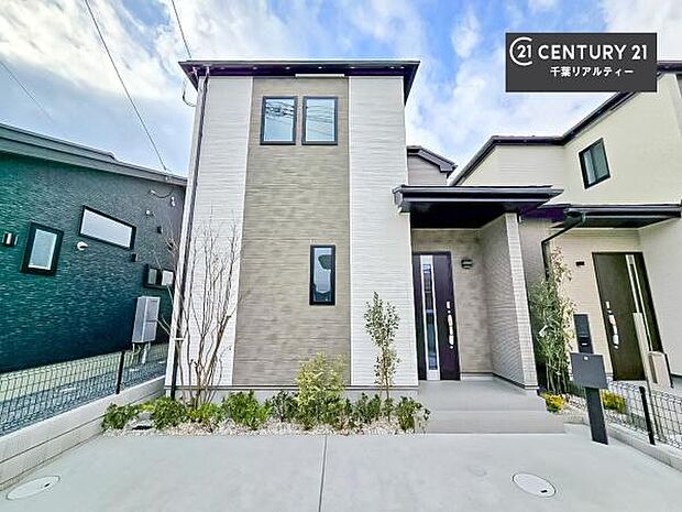 物件探しのご条件・ご要望・ご質問など、何なりと弊社スタッフまでお申し付けください！不動産に関することなら、どのようなことでも誠心誠意対応させて頂きます。