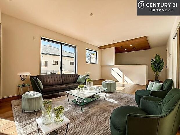 家具はCGパースです。広々ダイニングスペース！ゆったりお食事。笑い声響く楽しい時間が過ごせます。日々の疲れも癒されます！