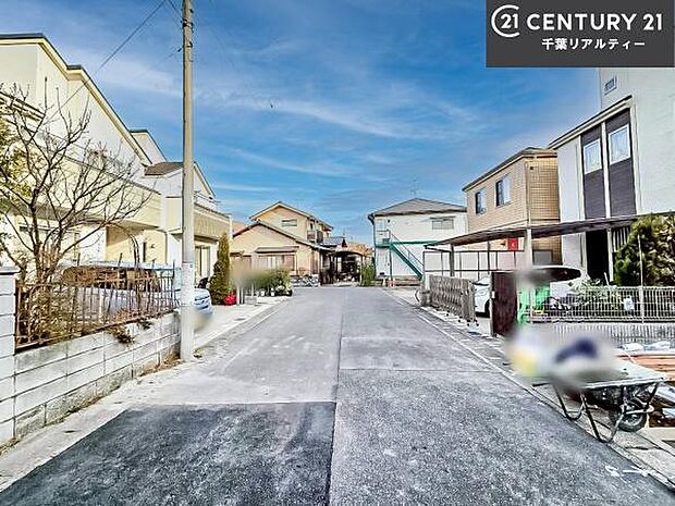 周辺環境や、お客様のご希望に合った物件も一緒にご案内を致します。住宅ローンアドバイザーによるご相談も承ります。当社はお問い合わせに即対応します！お待たせしません！