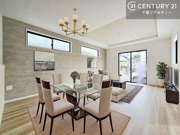 家具はCGパースです。開放感のある広々LDK!ソファーやダイニングテーブルを置いても窮屈にならないので快適に過ごせます!コミュニケーションが取りやすいリビングです!