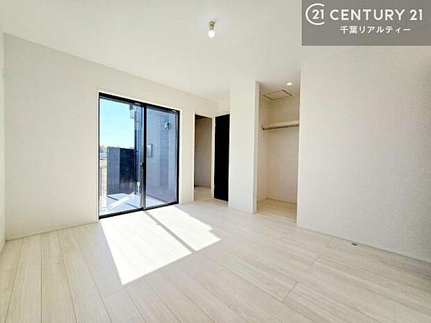 豊富な収納スペースで、住空間すっきり。生活感を抑え、美しい空間を保てる収納充実の住まいです。