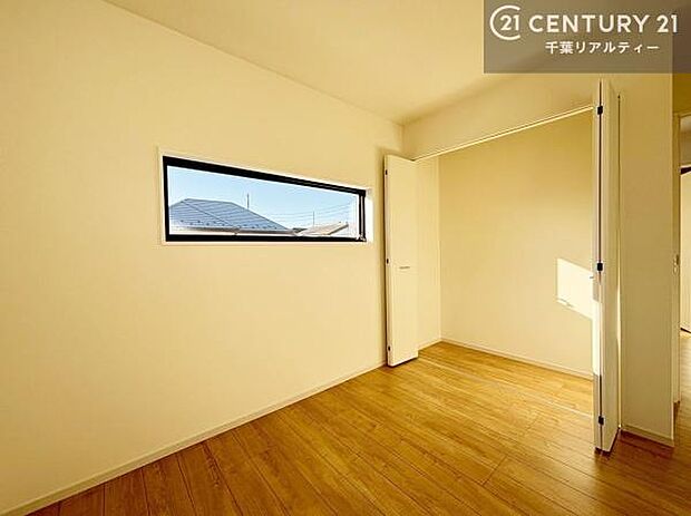 収納がしっかりあるので家具の配置がしやすく、ライフスタイルに合わせたお部屋作りが可能です。