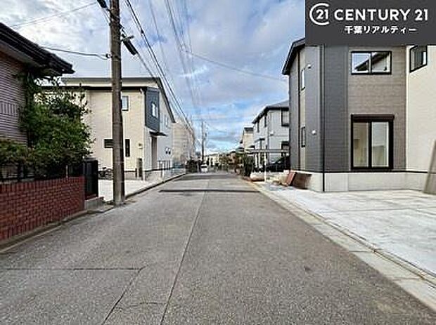 周辺環境や、お客様のご希望に合った物件も一緒にご案内を致します。住宅ローンアドバイザーによるご相談も承ります。当社はお問い合わせに即対応します！お待たせしません！