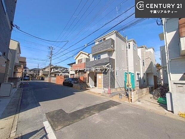 周辺環境や、お客様のご希望に合った物件も一緒にご案内を致します。住宅ローンアドバイザーによるご相談も承ります。当社はお問い合わせに即対応します!お待たせしません!