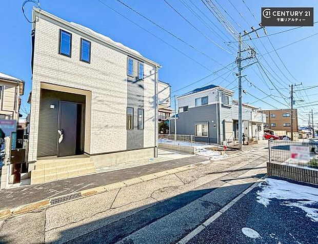 周辺環境や、お客様のご希望に合った物件も一緒にご案内を致します。住宅ローンアドバイザーによるご相談も承ります。当社はお問い合わせに即対応します!お待たせしません!