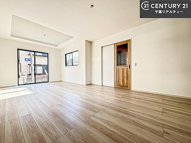 大切な家族が集まるからこそLDKにはこだわりたい。子供たちが元気に笑いながら走り回っている姿を見た時が「広い家にして良かった」と思う瞬間です。