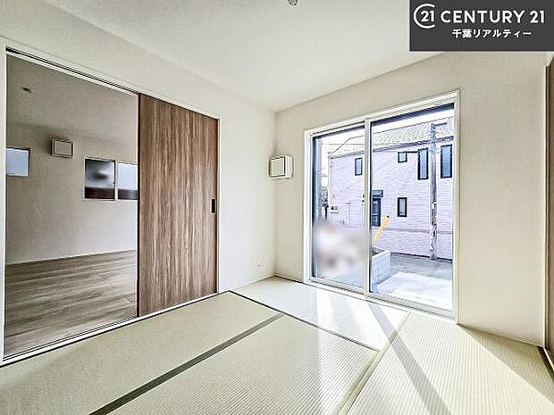 日本人の心感じる「和」の空間。井草の香り漂う空間は癒しのひと時を演出してくれます!リラックス効果があるので快適に過ごせそうです。