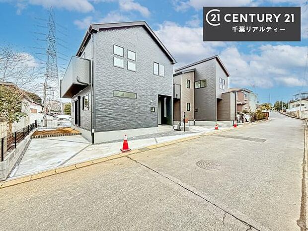 気になるお子様の学校までの道のりや駅までのルート、お買い物の場所などもご一緒にご案内いたします!