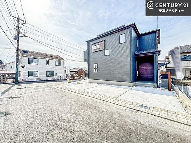 周辺環境や、お客様のご希望に合った物件も一緒にご案内を致します。住宅ローンアドバイザーによるご相談も承ります。当社はお問い合わせに即対応します!お待たせしません!