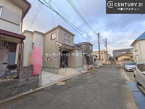 周辺環境や、お客様のご希望に合った物件も一緒にご案内を致します。住宅ローンアドバイザーによるご相談も承ります。当社はお問い合わせに即対応します!お待たせしません!