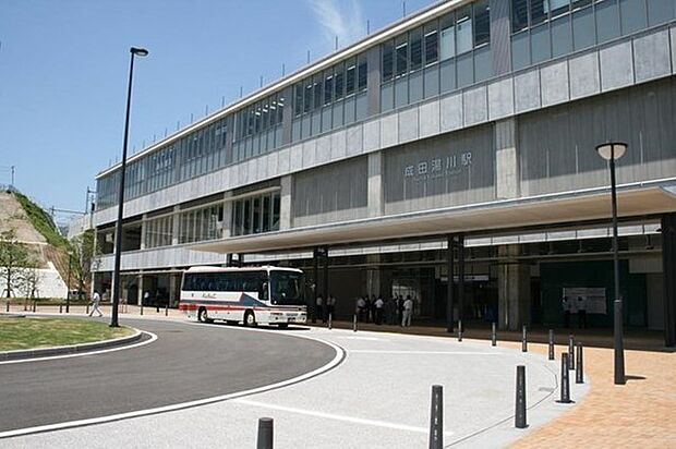 成田湯川駅(京成電鉄 成田スカイアクセス)まで2000m