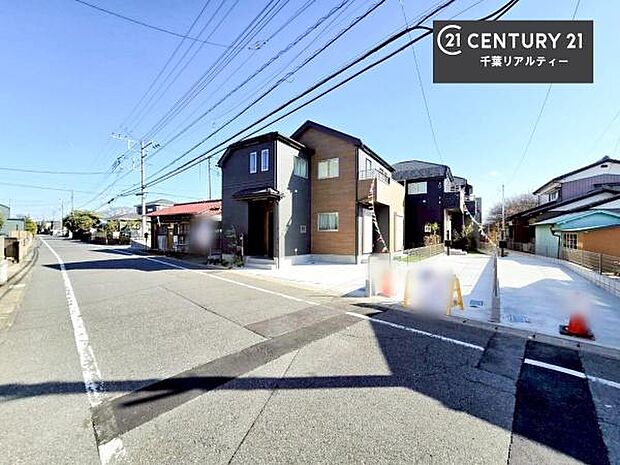 周辺環境や、お客様のご希望に合った物件も一緒にご案内を致します。住宅ローンアドバイザーによるご相談も承ります。当社はお問い合わせに即対応します!お待たせしません!