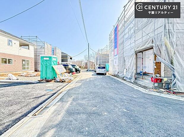 周辺環境や、お客様のご希望に合った物件も一緒にご案内を致します。住宅ローンアドバイザーによるご相談も承ります。当社はお問い合わせに即対応します!お待たせしません!