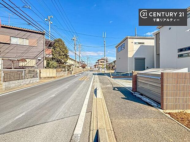 周辺環境や、お客様のご希望に合った物件も一緒にご案内を致します。住宅ローンアドバイザーによるご相談も承ります。当社はお問い合わせに即対応します!お待たせしません!