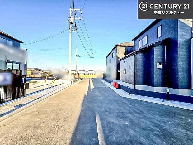 周辺環境や、お客様のご希望に合った物件も一緒にご案内を致します。住宅ローンアドバイザーによるご相談も承ります。当社はお問い合わせに即対応します!お待たせしません!