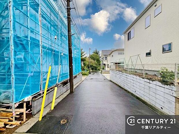 周辺環境や、お客様のご希望に合った物件も一緒にご案内を致します。住宅ローンアドバイザーによるご相談も承ります。当社はお問い合わせに即対応します!お待たせしません!