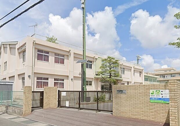 市川市立宮久保小学校まで887m