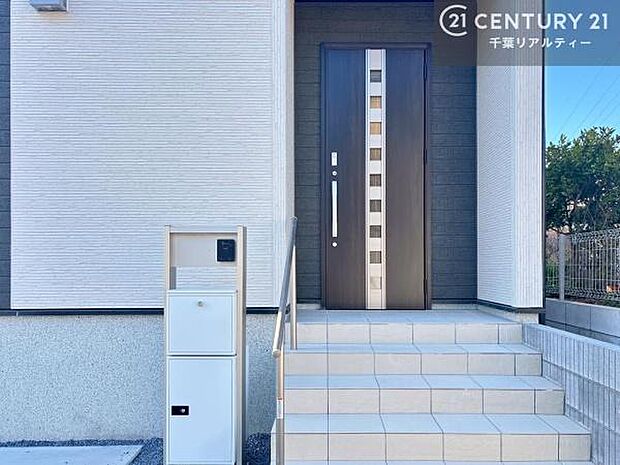 住宅ローンや購入資金に関するご相談も、いつでも承っております。初めての方でも安心して進められるよう、丁寧にサポートいたします。