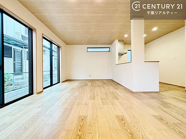 大切な家族が集まるからこそLDKにはこだわりたい。子供たちが元気に笑いながら走り回っている姿を見た時が「広い家にして良かった」と思う瞬間です。