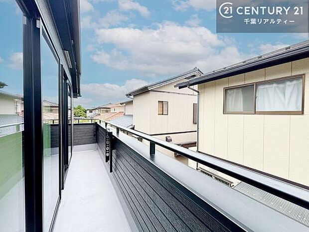 ローンや資金のご相談も随時承っております!ぜひ実績豊富な千葉リアルティーへ!