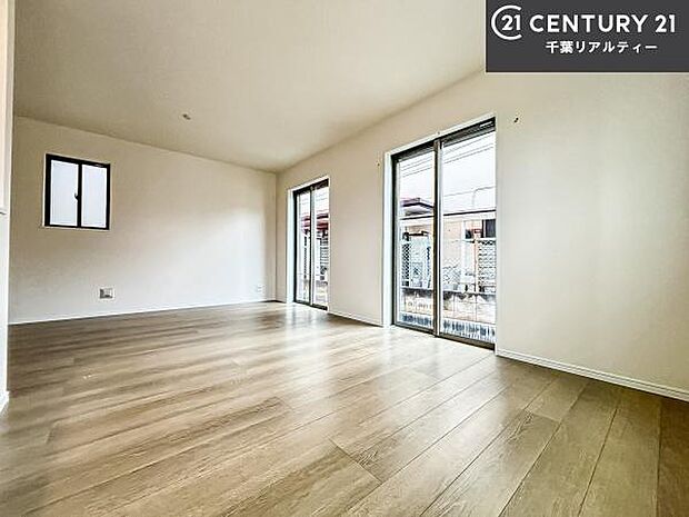 心地良いリビングは家族が自然と集まります。家族団欒の時間が増えそうです。ご家族と、より一層充実した時間を過ごせそうですね。