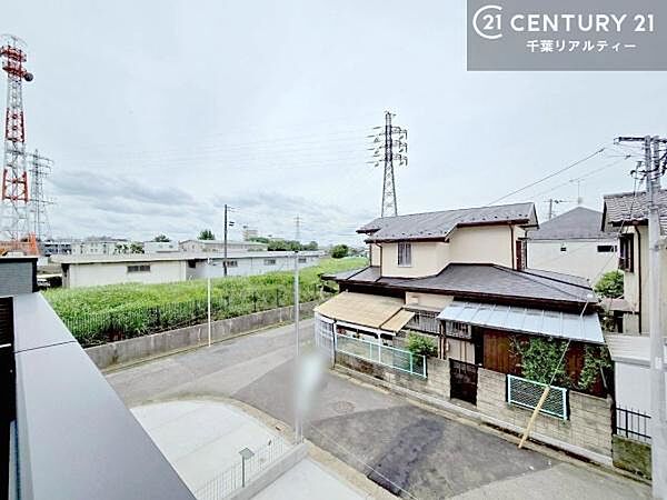緑あふれる景色を楽しめる眺望は、まるで自然に包まれているかのような心地よさです。