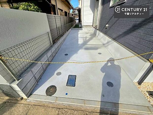 カースペース付きなのでマイカーをお持ちの方も安心ですね!ぜひ現地にてお確かめくださいませ!