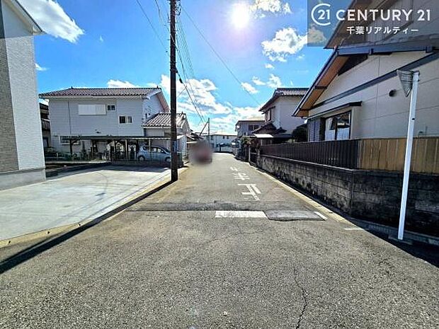 周辺環境や、お客様のご希望に合った物件も一緒にご案内を致します。住宅ローンアドバイザーによるご相談も承ります。当社はお問い合わせに即対応します!お待たせしません!