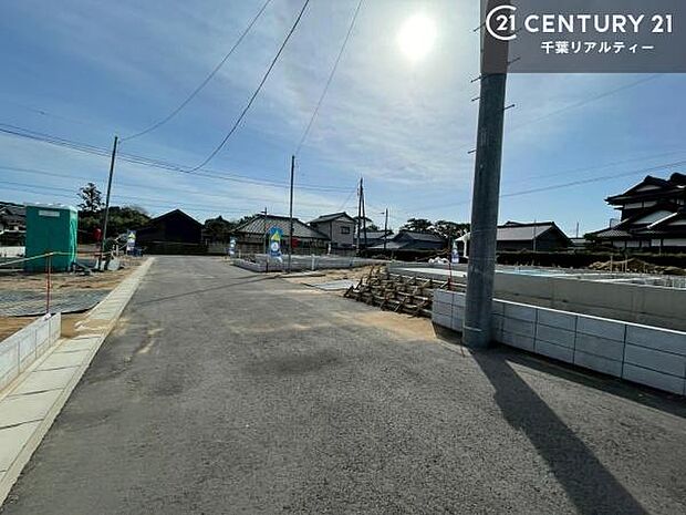 周辺環境や、お客様のご希望に合った物件も一緒にご案内を致します。住宅ローンアドバイザーによるご相談も承ります。当社はお問い合わせに即対応します!お待たせしません!